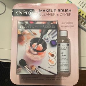 New in box- make brush cleaner